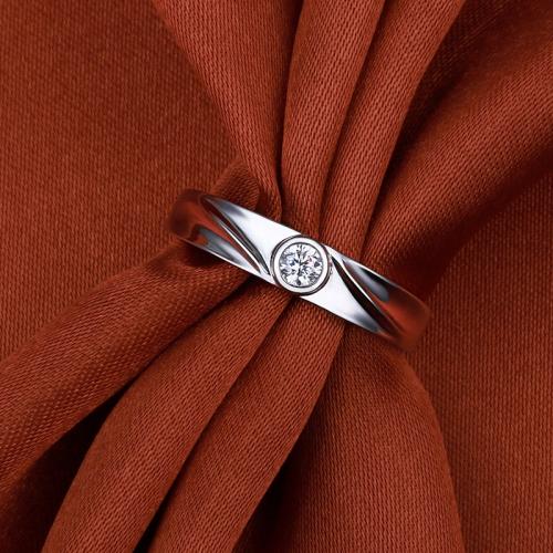 18K金钻石戒指女白金情侣订婚求婚钻戒结婚单钻15分男钻戒