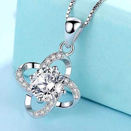 四叶草项链 女锁骨链纯银情侣吊坠韩版时尚脖子饰品 925银项链女款颈链 优雅白