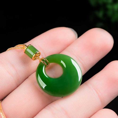 18k金镶嵌 新疆和田玉平安扣 碧玉金镶玉吊坠女玉石挂件