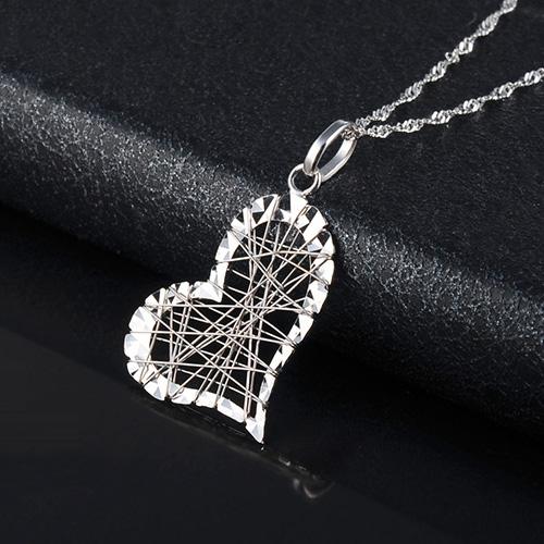 18k玫瑰金彩金项链吊坠 女款一网情深爱心形黄白金项链吊坠