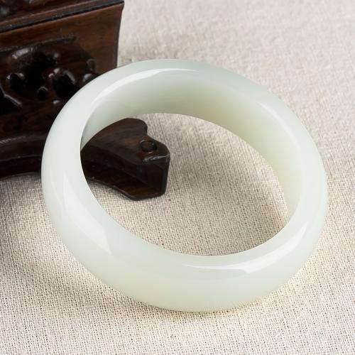 新疆和田玉手镯女天然玉石白玉手镯子带证书 羊脂级玉镯