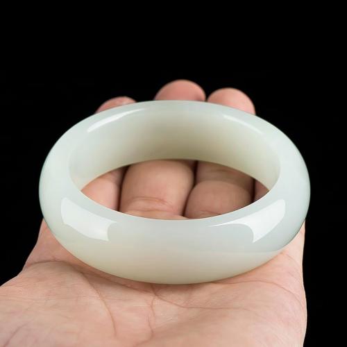 新疆和田玉手镯女天然玉石白玉手镯子带证书 羊脂级玉镯