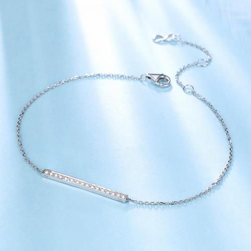 白18K金群镶钻石手链女款时尚优雅K金手链