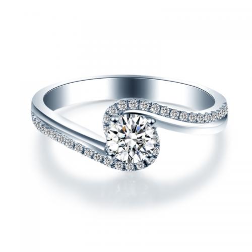 18K金钻石戒指铂金求婚结婚男女婚戒白金对戒