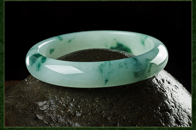 翡翠手镯细节图