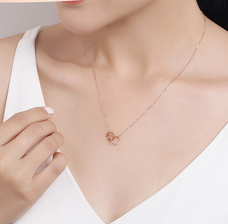 18K黄金玫瑰金彩金项链模特佩戴