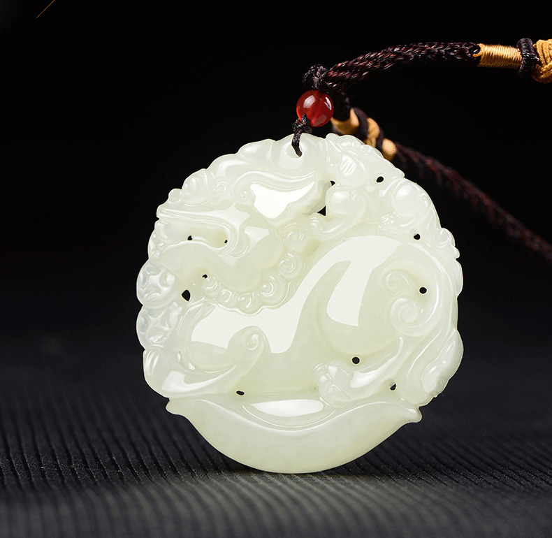 和田玉元宝貔貅吊坠