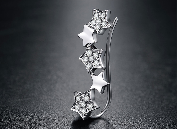 18K金钻石单只耳钉