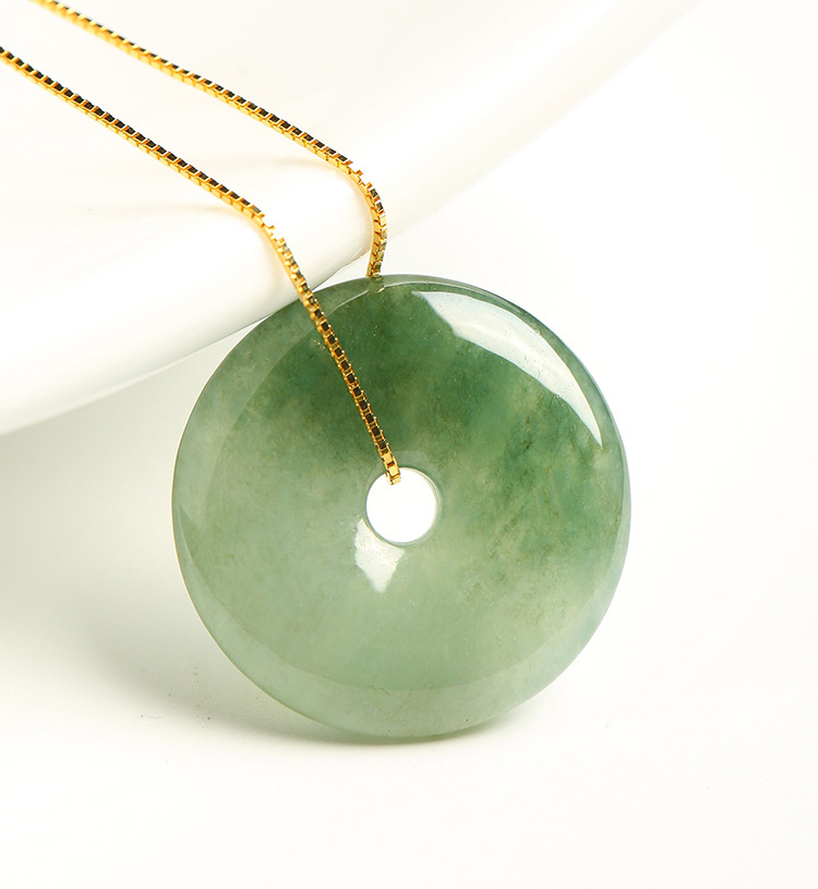 翡翠平安扣吊坠