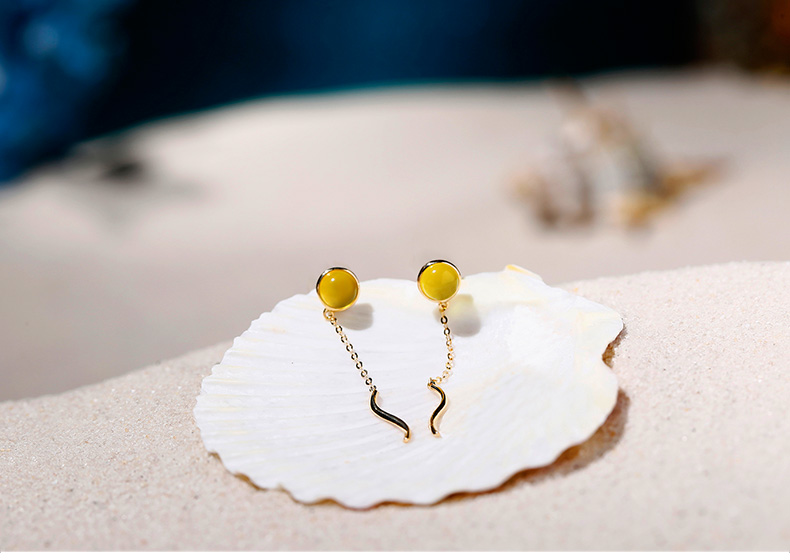 天然葡萄石耳钉