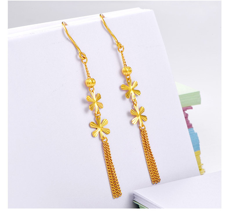 花样年华黄金耳饰