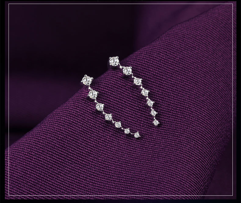 18k白金钻石耳钉女