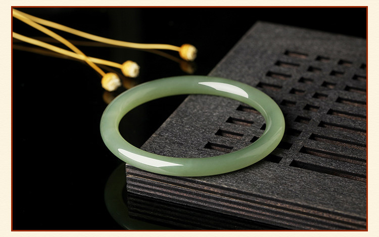 天然新疆和田玉手镯