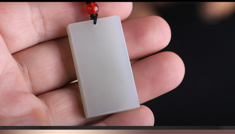 天然新疆和田玉平安无事牌吊坠男女款