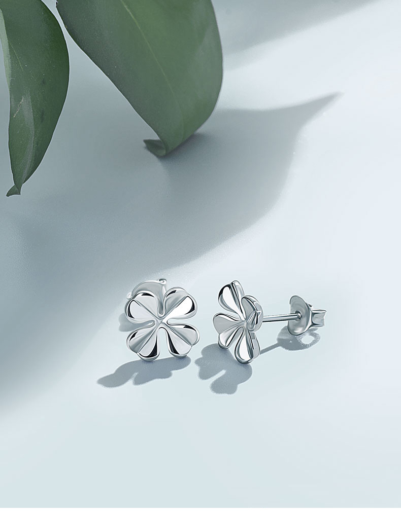 925银时尚清新四叶草耳钉