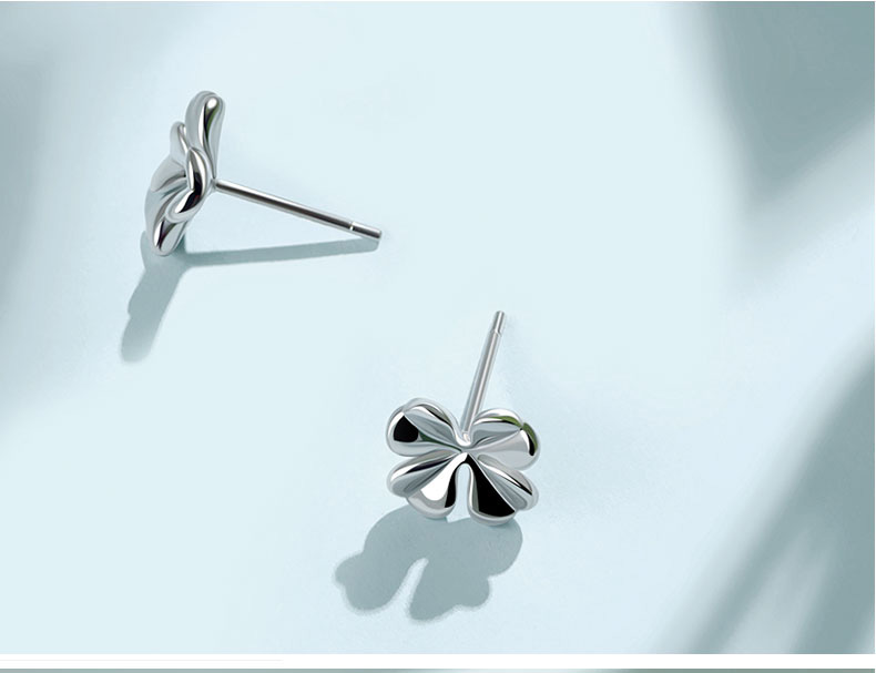925银时尚清新四叶草小耳环