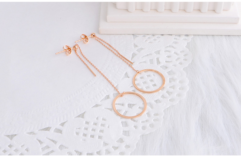 个性时尚玫瑰金耳饰