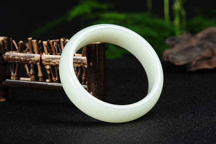 和田白玉玉腕手镯