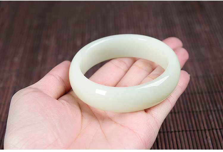 天然和田玉石玉镯子