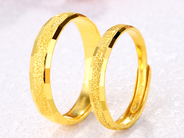 结婚金戒指