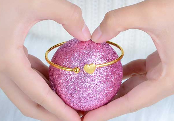 德西尔黄金手镯