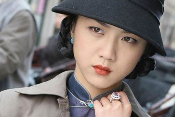 卡地亚粉红钻戒指