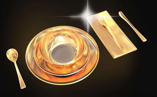 黄金餐具