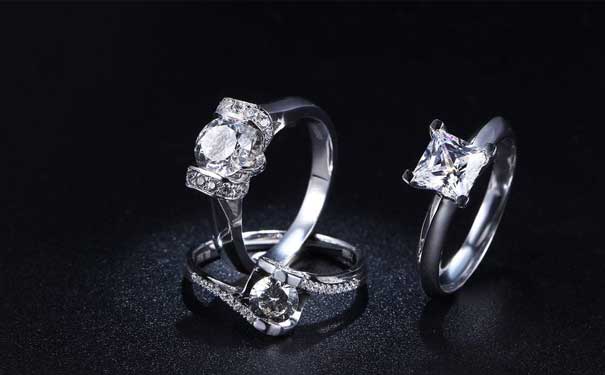 钻戒的款式
