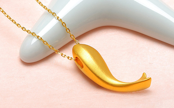 德西尔小鱼金项链