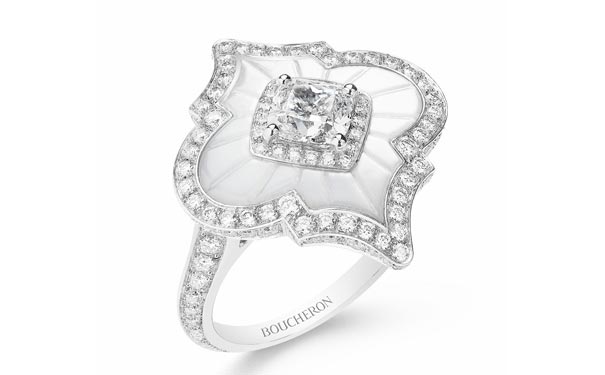 枕形切割钻石白金戒指