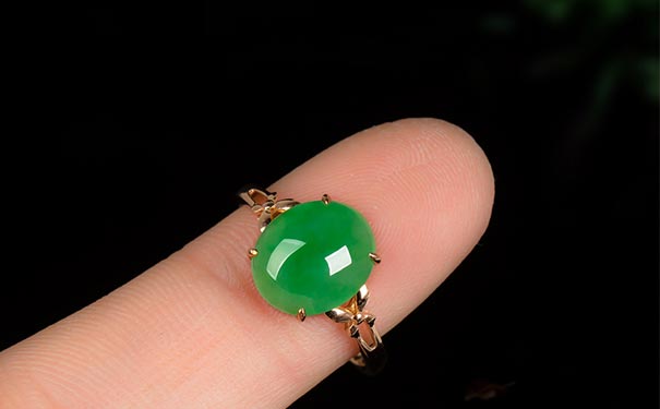 翡翠戒指