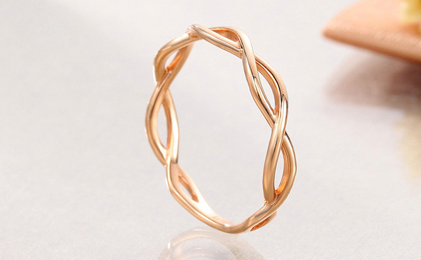 德西尔彩金戒指