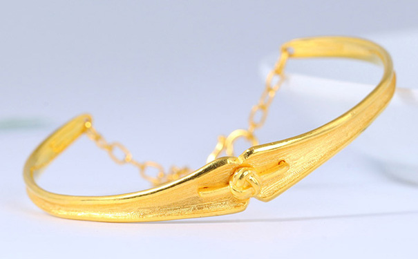 黄金手镯