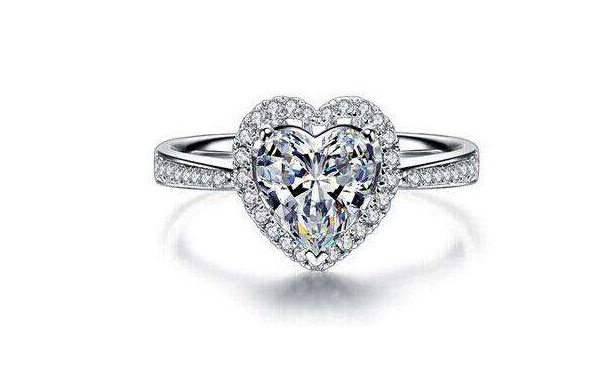 心形钻戒