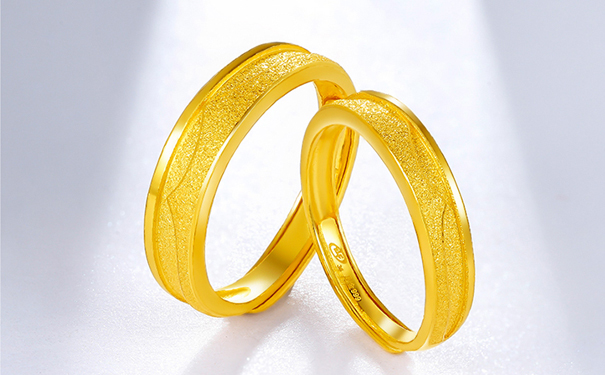 黄金戒指 黄金戒指
