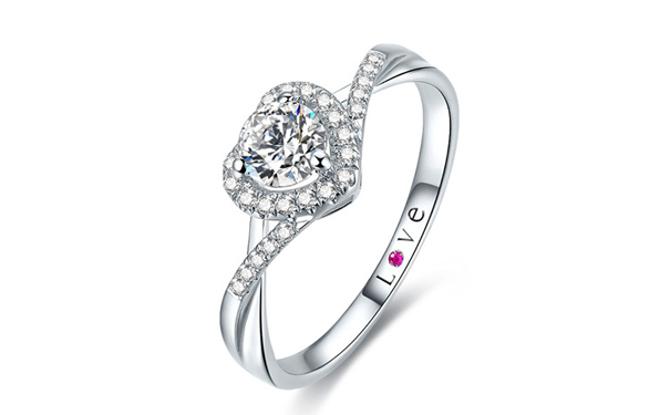 结婚戒指和订婚戒指