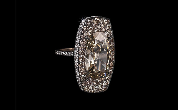 Shield 金质戒指 Shield 金质戒指