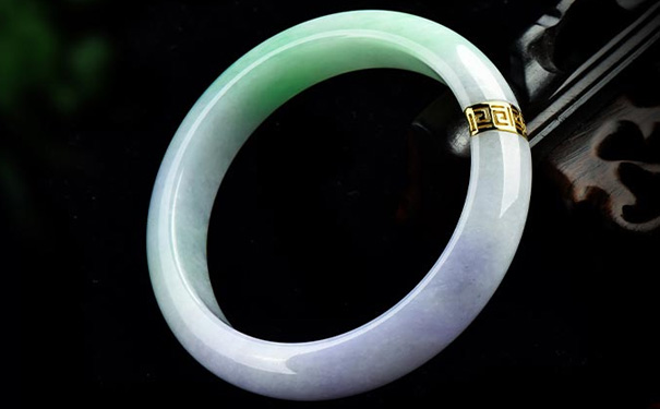 金镶玉冰种翡翠手镯