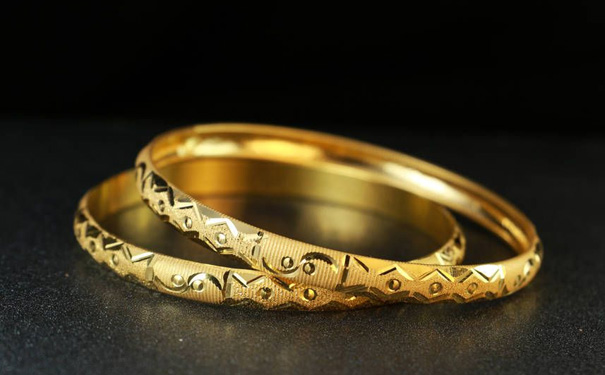 黄金手镯