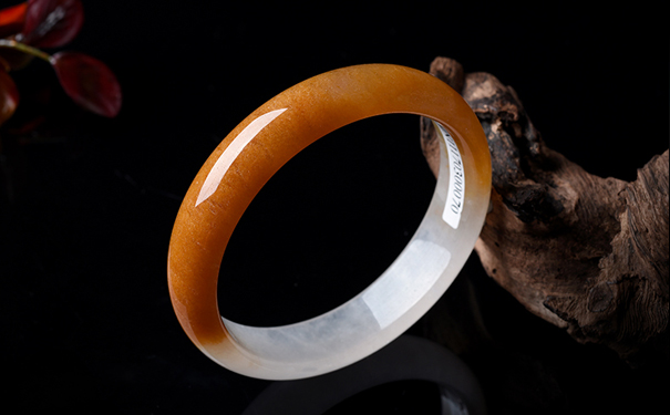 黄龙玉手镯的价格