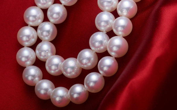 珍珠项链