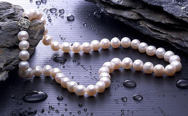 珍珠项链