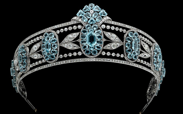 铂金王冠，by Cartier，1938年