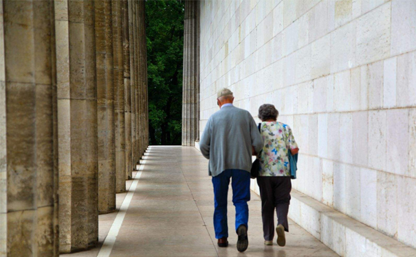 金婚是结婚多少年？