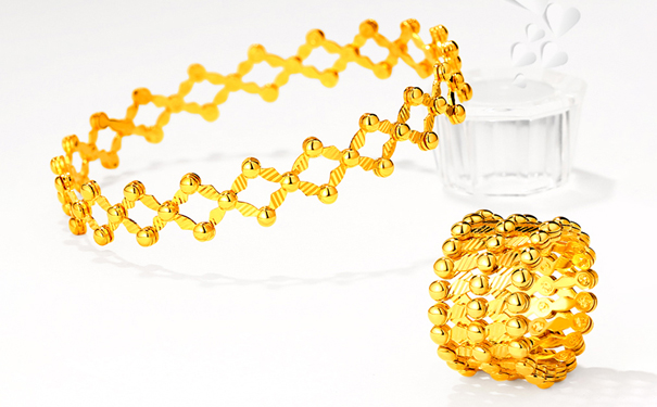 投资选择钻石，还是黄金好？