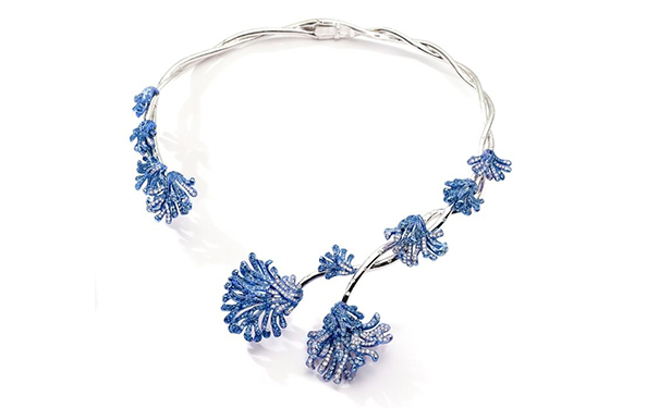 Evita 白金项链，by Neha Dani