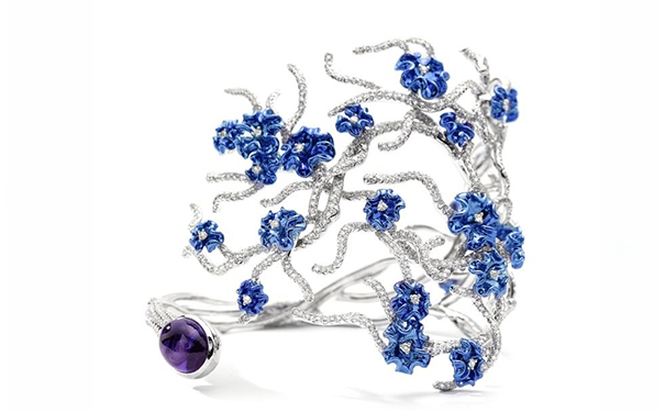 Annali 白金手镯，by Neha Dani