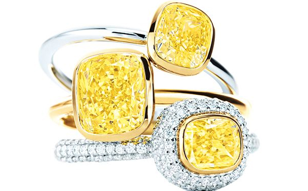 购买黄钻的官网？