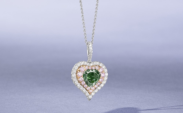 绿钻挂坠项链 估价：160万-300万港币