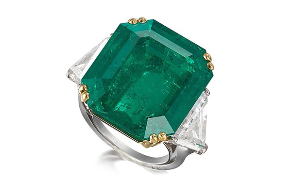 祖母绿戒指，by Harry Winston